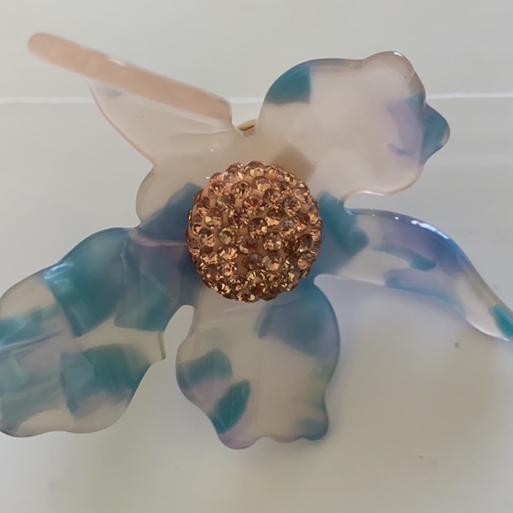 LELE Sadoughi colorful crystal flower Ring size 7 - Picture 3 of 7